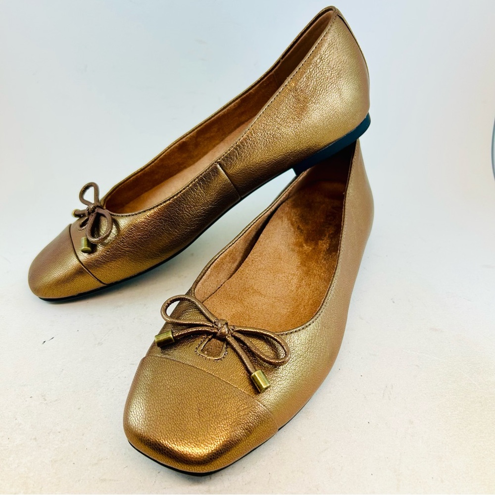 Vionic Deep Gold Metallic Klara Bow Ballet Flats, size 9.5 NARROW EU 40.5